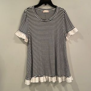 Black and White Striped Top w/ Sleeve Details